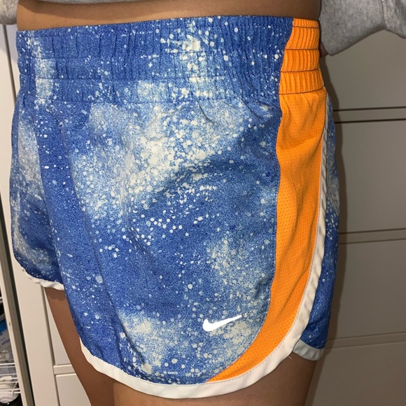 Nike Workout Shorts - Picture 7 of 7